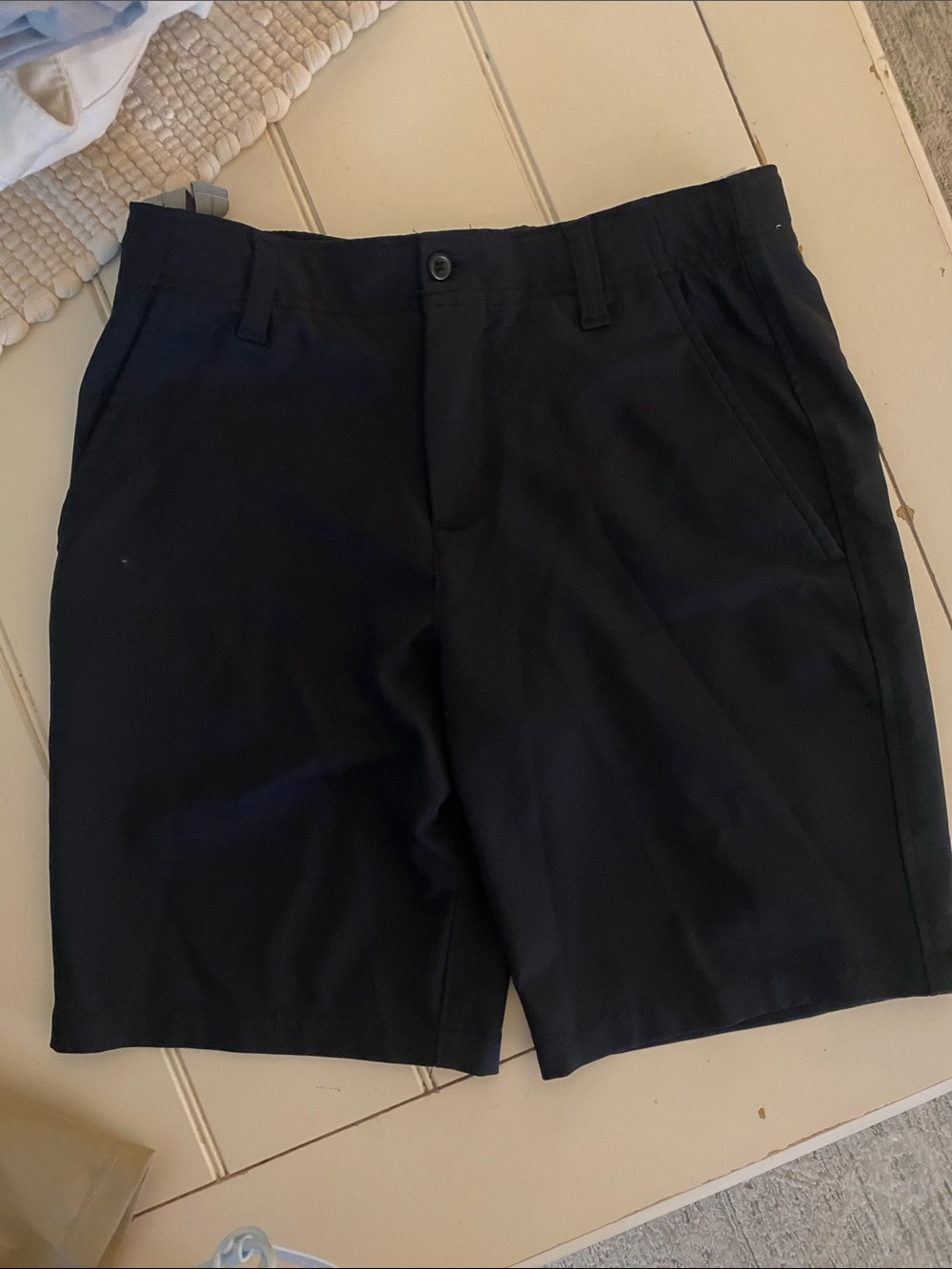 Under Armour boys Black Flat-Front Performance Shorts